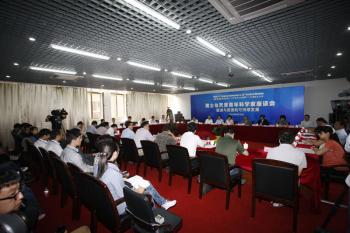 发展中国家院士与天津青年科学家座谈会在天津大学举行